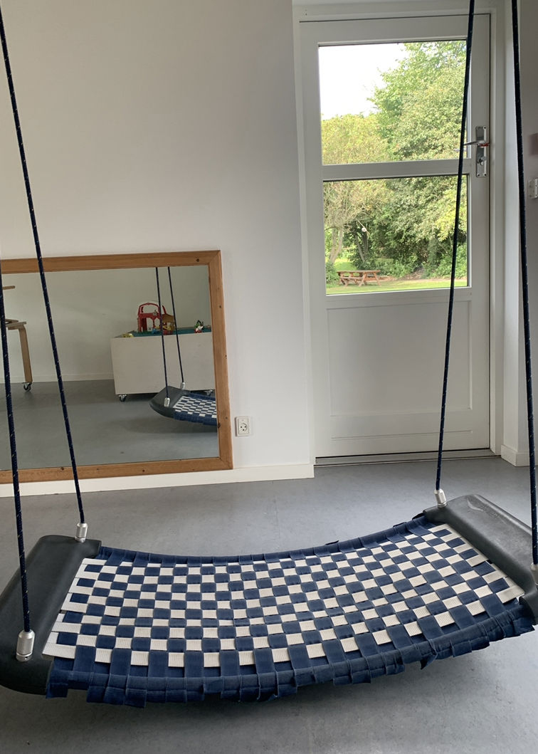 Gynge på Kastanievej